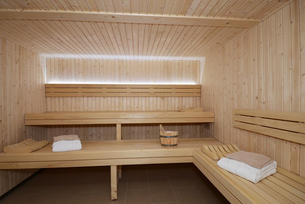 Residence Odalys Le Lotus Blanc Le Barcares Exterior photo