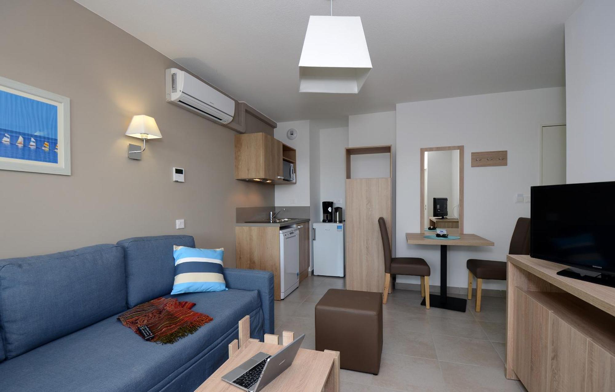 Residence Odalys Le Lotus Blanc Le Barcares Exterior photo